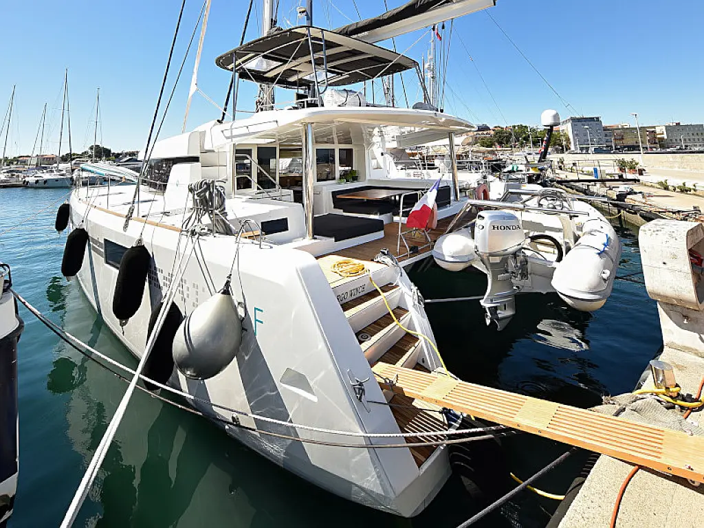Lagoon 520 Flybridge - 
