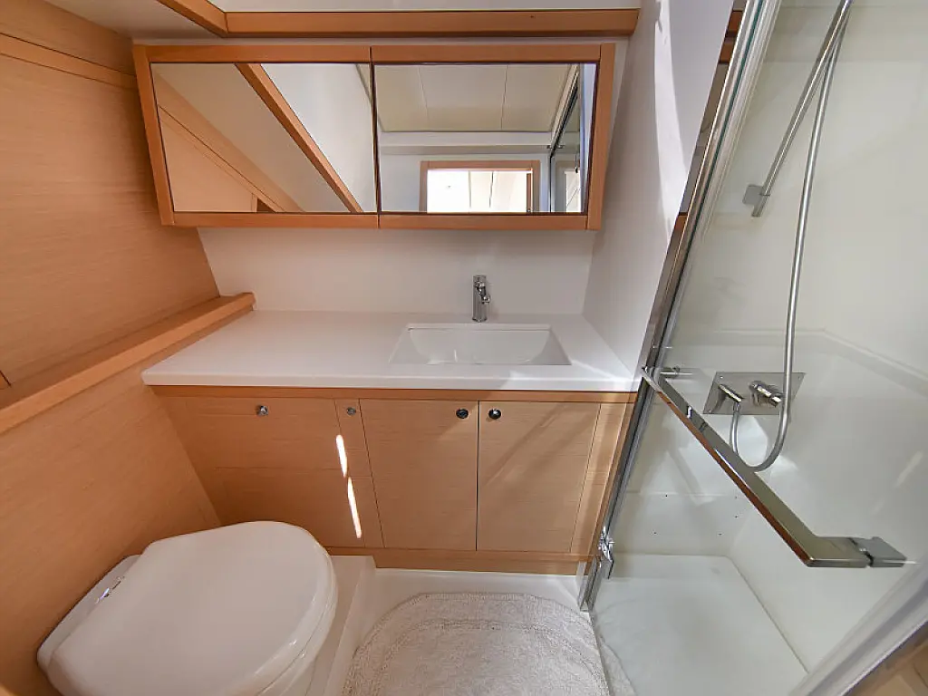 Lagoon 520 Flybridge - 