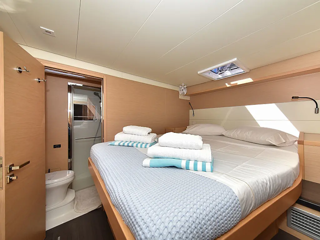 Lagoon 520 Flybridge - 