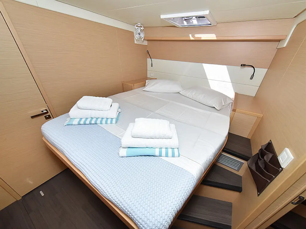 Lagoon 520 Flybridge - 