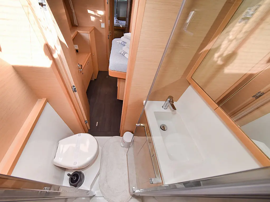 Lagoon 520 Flybridge - 
