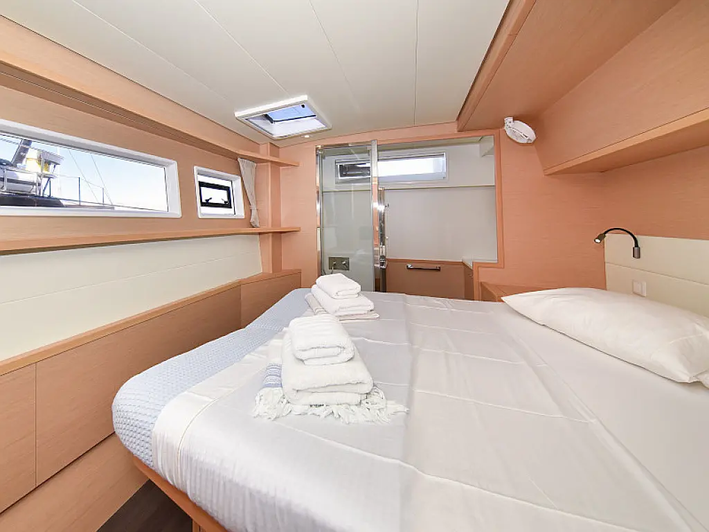 Lagoon 520 Flybridge - 
