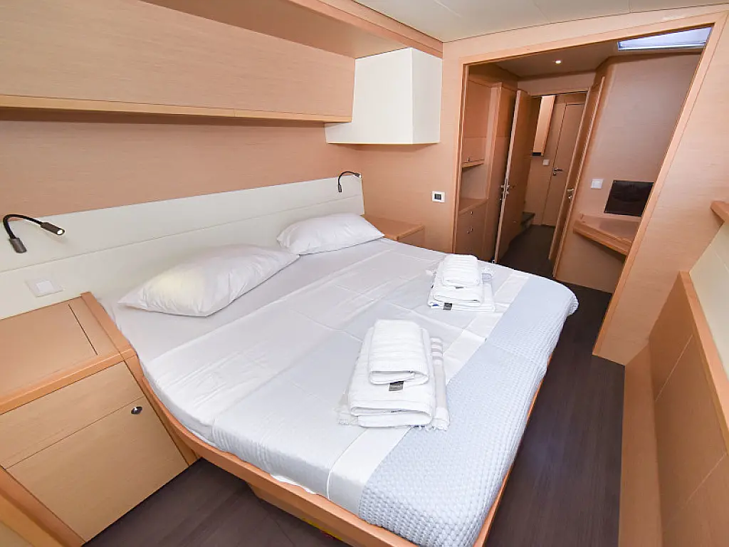 Lagoon 520 Flybridge - 