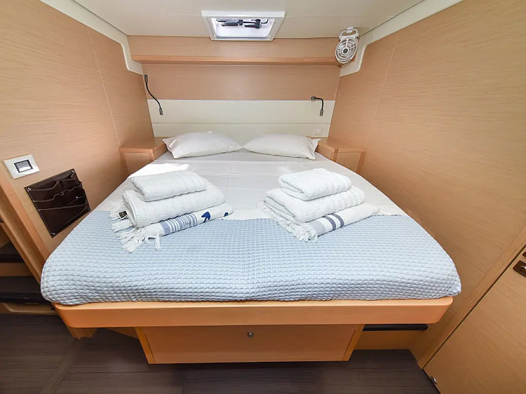 Lagoon 520 Flybridge - 