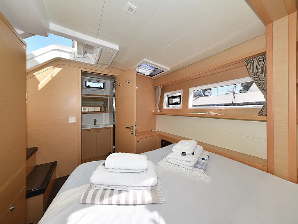 Lagoon 520 Flybridge - 